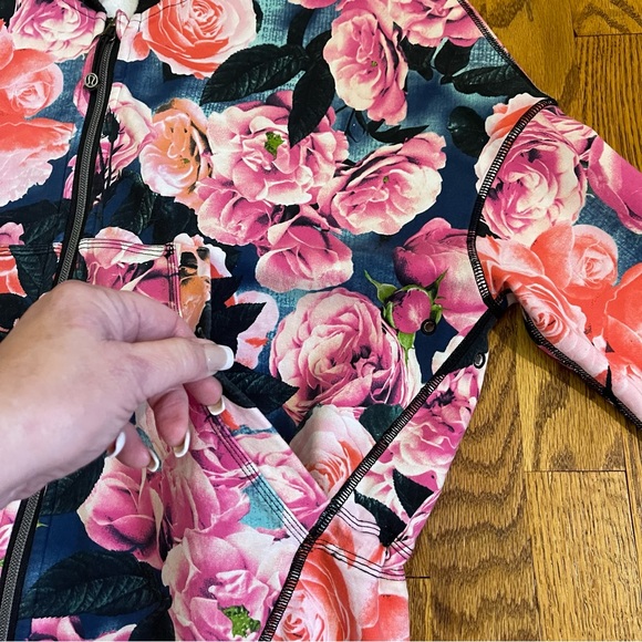 Lululemon Hold Your Om Hoodie Jacket in Secret Garden - Picture 9 of 16